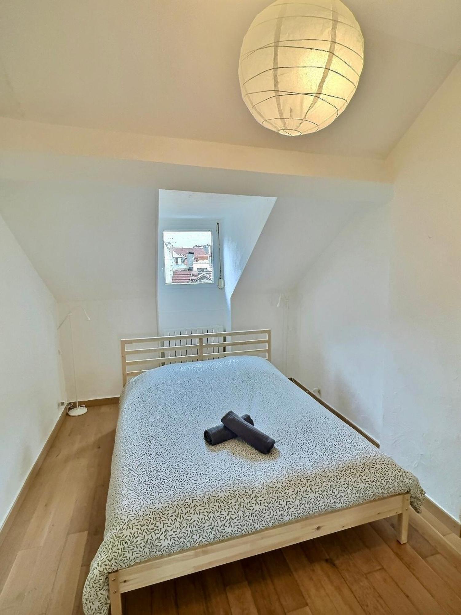 Wonderhost, Spacieux Et Atypique En Coeur De Ville Pau Esterno foto