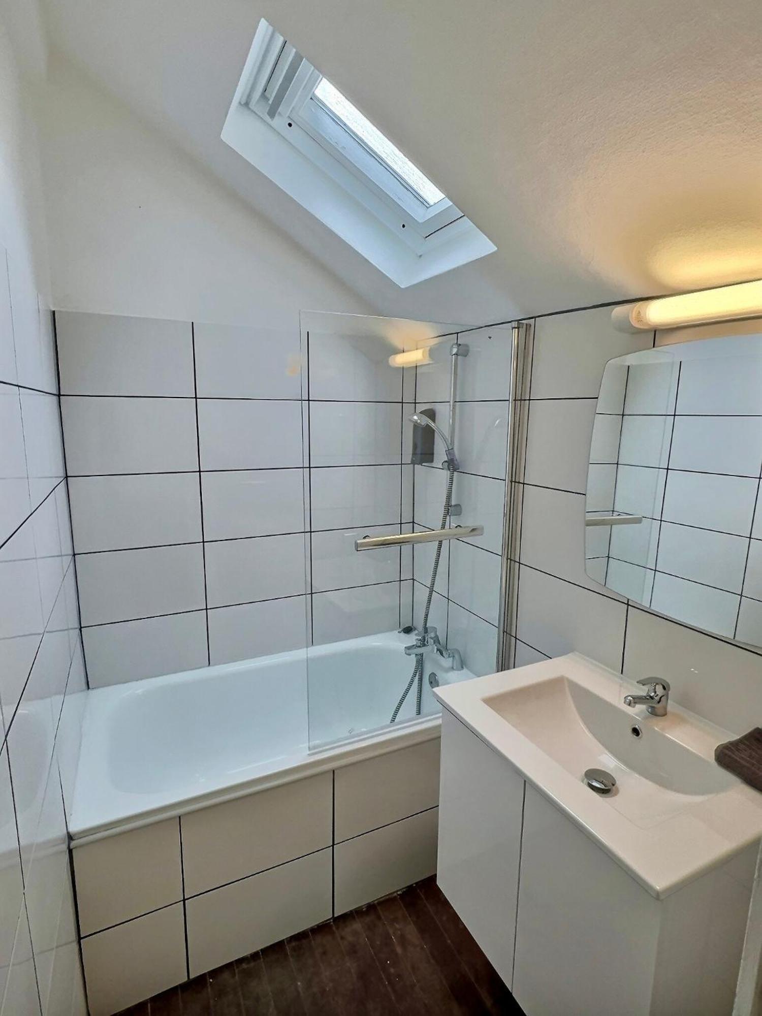 Wonderhost, Spacieux Et Atypique En Coeur De Ville Pau Esterno foto